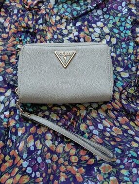GUESS Light Taupe Pebbled Zip Wristlet Wallet with Gold Logo